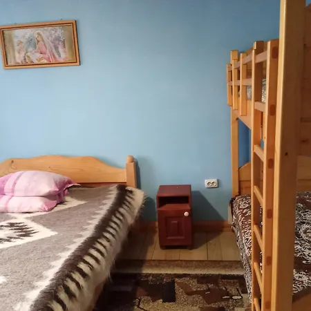 Na Gorbochku U Natali Guest house